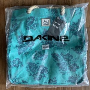 Dakine NWT tote bag